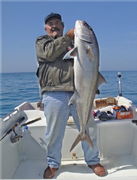 Jigging tekniği ile yakalanan 18 kiloluk akya kuzu balığı.